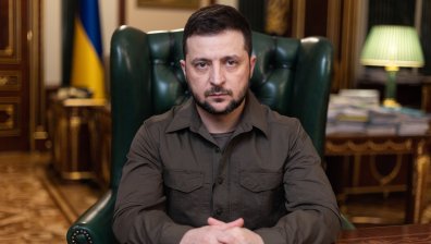 Коледното послание на Зеленски: Повече от 300 дни сме обединени в своя кураж, пазете се