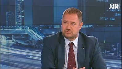Свалиха Харалампиев от председателския пост на ДАБЧ