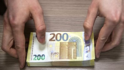 Каримански: Минимални са шансовете да изпълним условията за еврото до 2024 г.