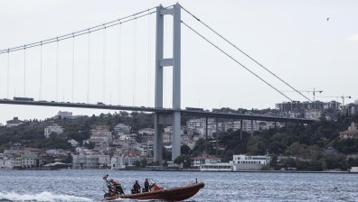 Откриха мъртъв в Босфора руски плувец, изчезнал през август 2025 г.
