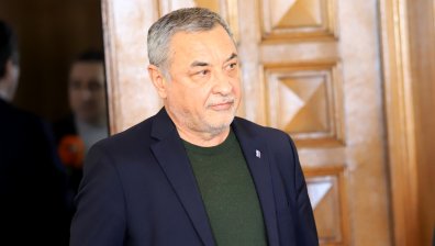 НФСБ зове всички патриоти да се обединят срещу "уличните диктатори"