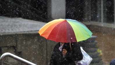 Очакват ни валежи от дъжд и сняг в следващите дни