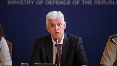 Нито има основание за задействане на Член 5, нито има заплаха за сигурността на България