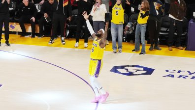 ЛеБрон стана номер едно в NBA, счупи рекорда на Карим Абдул-Джабар