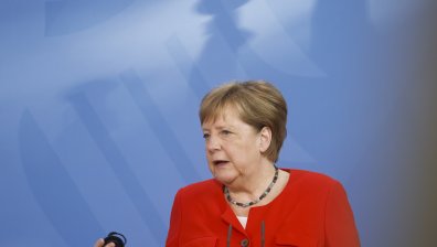 Меркел: Германия е тясно свързана с Русия, но отношенията се усложняват