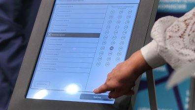 Румен Радев: Парламентът подмени характеристиката на машинното гласуване