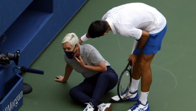 Изгониха Джокович от US Open заради скандална проява (ВИДЕО)