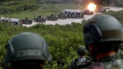 Тайванската армия проведе бойни учения, готова е да реагира на заплаха
