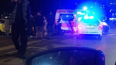 Катастрофа между кола и мотор на столичен булевард