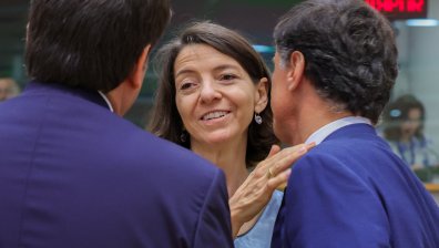 Париж: Ако няма конституционни промени, РСМ ще бъде отделена от Албания