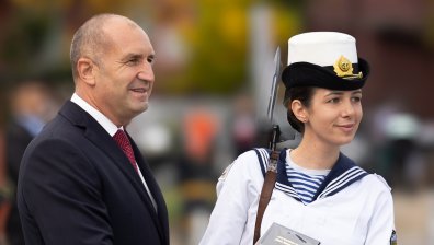 Румен Радев: Надеждната медицинска помощ е основна мотивация за бойния дух на фронта