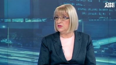 Цецка Цачева ще председателства за първи път ВСС като правосъден министър