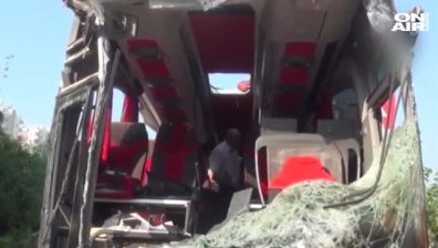 Повече от 30 ранени след автобусна катастрофа в Турция