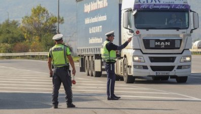 Полицаите на протест, настояват за 30% увеличените на заплатите