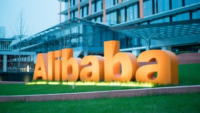САЩ добавиха Alibaba, Baidu, BYD и Nio в списък с компании, подпомагащи китайската армия