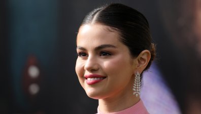 Селена Гомес обвини Facebook в дезинформация относно Ковид-19