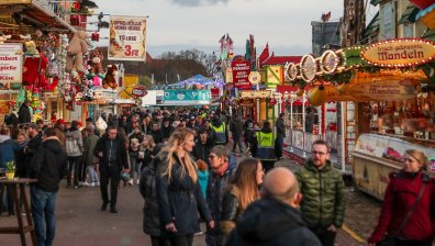 Какво става в Германия? Над 161 хил. заразени и близо 300 починали с Ковид-19