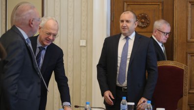 Румен Радев се срещна с представители на работодателите	