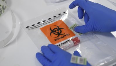 Медикамент срещу коронавируса? Скоро не, но има лъч надежда