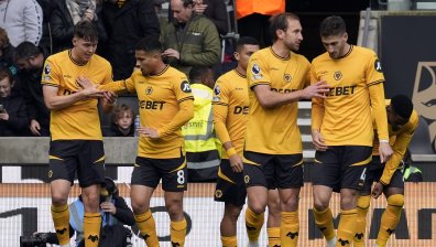 Жалък "Манчестър Юнайтед" продължава да пада в Англия