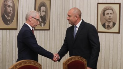 ПП-ДБ поискаха от Радев да забави темпото и три месеца за приемане на закони