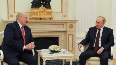 Путин и Лукашенко обсъждат напрежението между Беларус и ЕС
