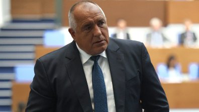 Нинова с остър коментар към Борисов, той с призив към президента Радев