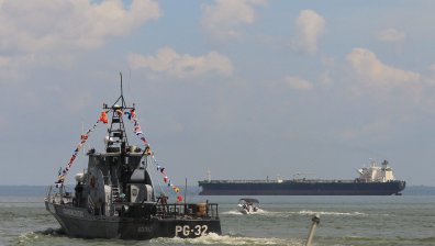 САЩ удариха 4 кораба и взеха нови 14 жертви в битката с наркотиците в Тихия океан