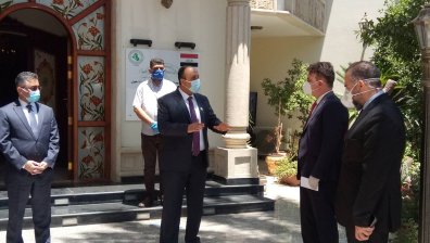 България дари 550 защитни комплекта на медиците в Ирак