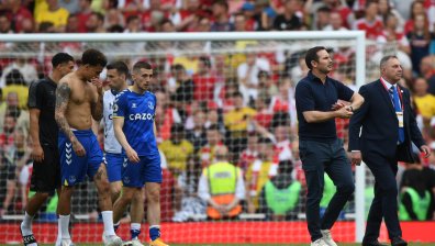 "Евъртън" подарява билети за мача срещу "Динамо" (Киев) на украински бежанци