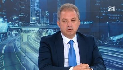 Борис Ячев: Войната на институциите може да доведе до импийчмънт на Радев