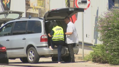 Хванаха 17 мигранти край Велико Търново, задържаха и каналджиите