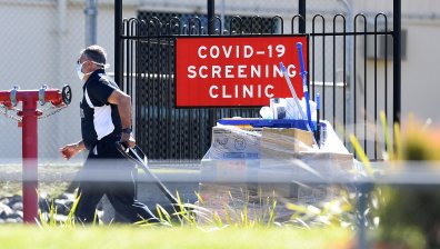 226 хил. заразени с Ковид-19 за 24 часа, редица страни връщат мерките (обновена)