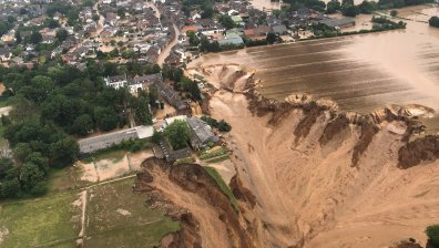 Няма данни за пострадали българи при водния апокалипсис в Германия