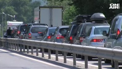 Очаквано засилен трафик: Пътната полиция затяга контрола