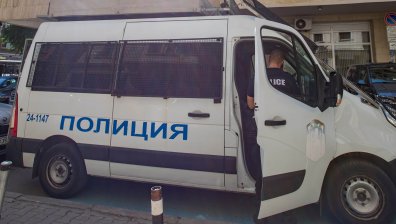 18-годишен младеж открадна 10 000 лв. за няколко дни