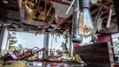 За половин година природните бедствия костваха $120 млрд. на света