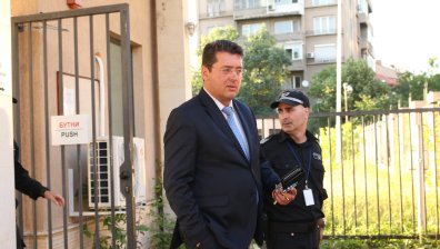 Шефът на НСО и Пламен Узунов на разпит заради заключен телефон