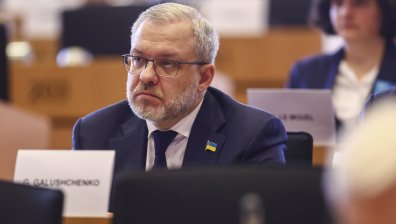 В Украйна задържаха бивш министър на енергетиката заради корупция