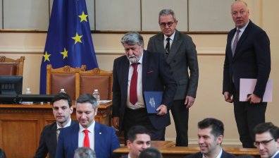 ГЕРБ: Кабинетът се провали в сферата на културата! ДБ: Очаква ни още от същото