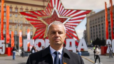 Костадинов от Червения площад: 9 май е Ден на победата и за България, нямаме време за губене