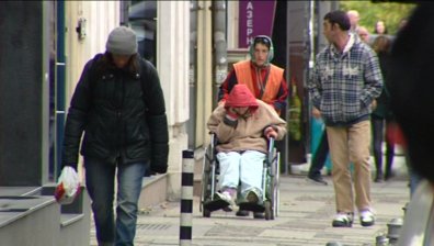 Едва 22% от хората с увреждания са били наети на работа през 2012 г