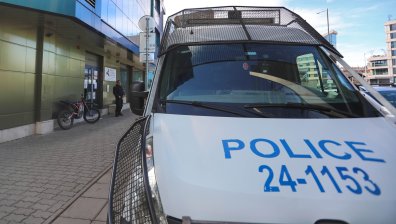 Задържаха ало измамник с голяма сума пари