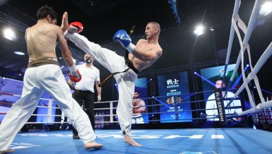 Изключителен Кристиян Дойчев не остави шанс на Давид Биткаш