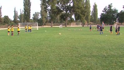Деца-футболисти в Пазарджик останаха без терен - последва протест