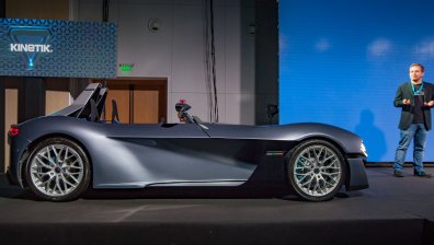 KINETIK представи първия български спортен електрически автомобил