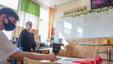 Анкета: 71,2% от учителите подкрепят дистанционното обучение