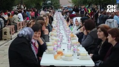 Християни и мюсюлмани се събраха заедно за традиционната вечеря Ифтар