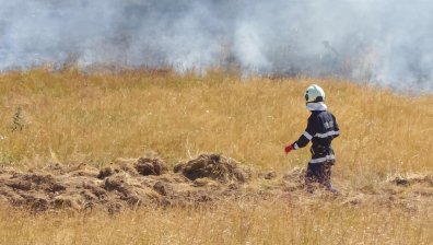 Стихия край морето: Пожар край Слънчев бряг обхвана около 100 декара