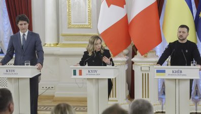 Украйна сключи споразумения в сферата на сигурността с Канада и Италия